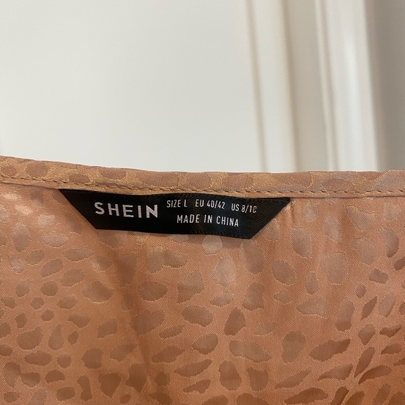 Tan animal print cowl neck top - Picture 3 of 3